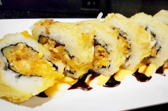 Spicy Tuna Crunch Roll.