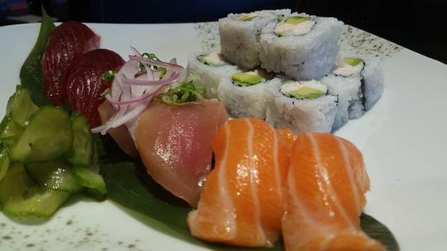8pc Sushi Combo.