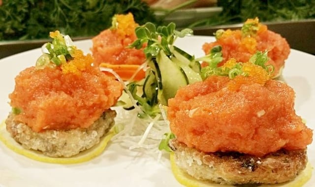 Spicy Tuna on (2pc) Crunchy Rice Cake.