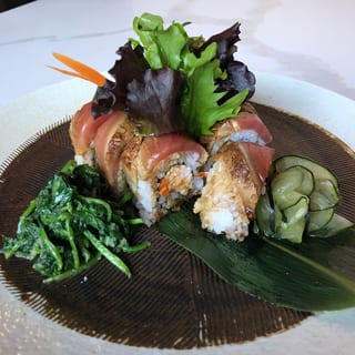CAJUN TUNA ROLL