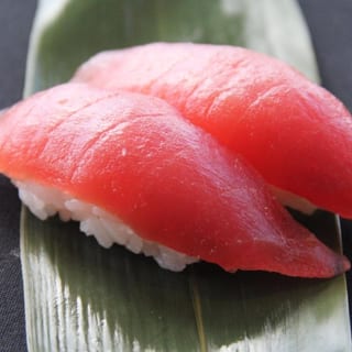 Tuna/Maguro (Yellowfin) Sushi (2pcs)
