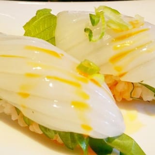 Squid/ Ika Sushi (2pcs)
